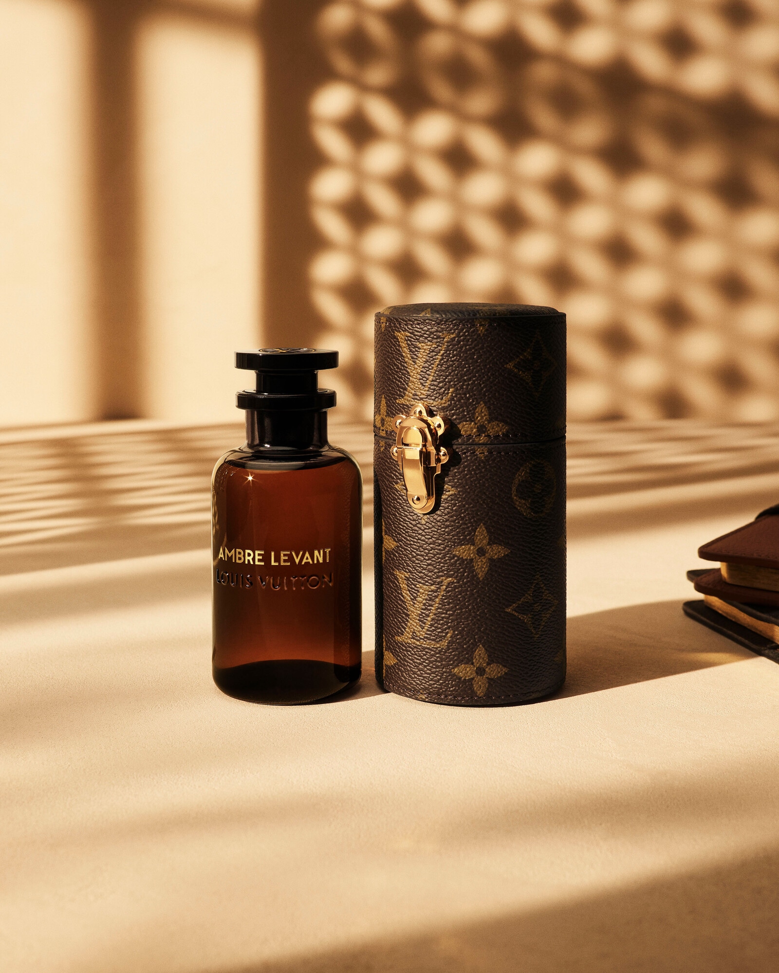 Designer Perfumes & Luxury Fragrances | LOUIS VUITTON ®